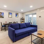 Casa Da Baia Townhouse With Private Patio * Seixal (Setubal)