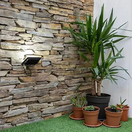 Апартаменты Casa Da Baia Townhouse With Private Patio