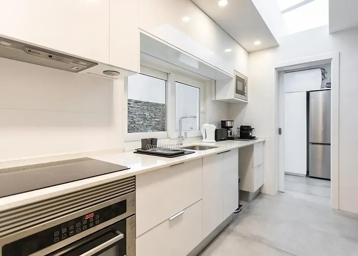 Casa Da Baia Townhouse With Private Patio Apartment *