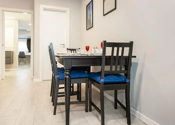 Apartment Casa Da Baia Townhouse With Private Patio Seixal (Setubal)